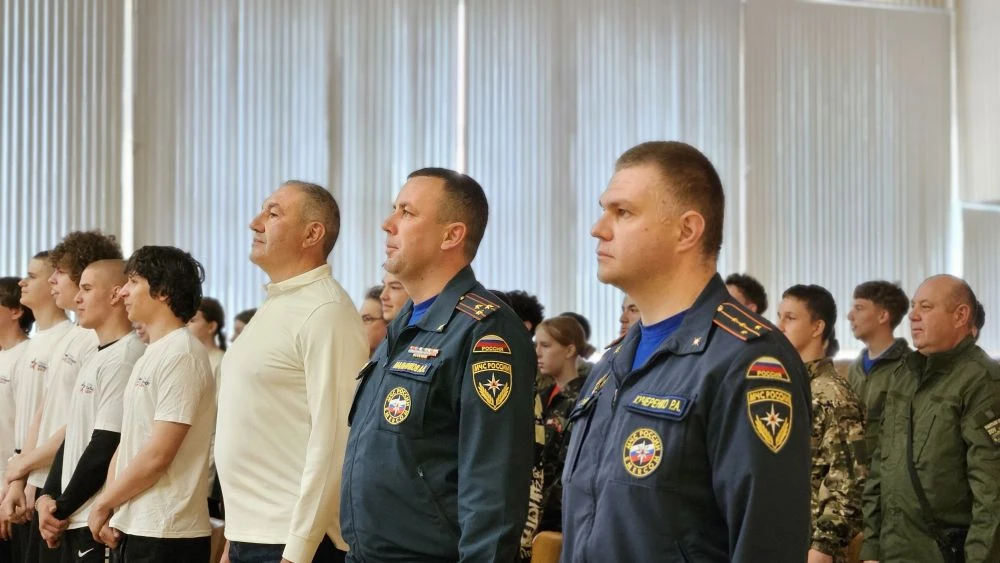 В Крыму стартовала «Пожарная эстафета» для будущих спасателей В Крыму стартовала «Пожарная эстафета» для будущих спасателей