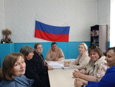 Заместитель председателя Советского районного совета Ирина Зацаринина приняла участие в заседании Краснофлотского сельского совета