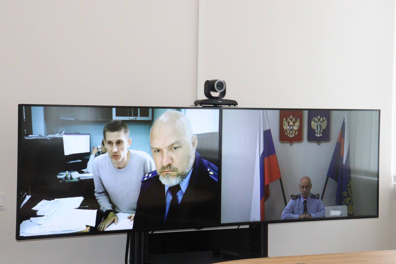Прокурор Крыма Олег Камшилов провел прием жителей региона Прокурор Крыма Олег Камшилов провел прием жителей региона