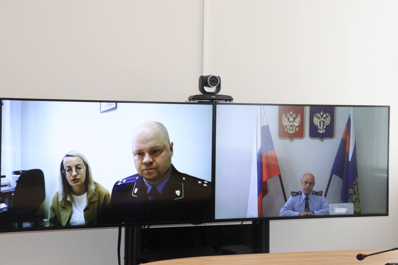 Прокурор Крыма Олег Камшилов провел прием жителей региона Прокурор Крыма Олег Камшилов провел прием жителей региона