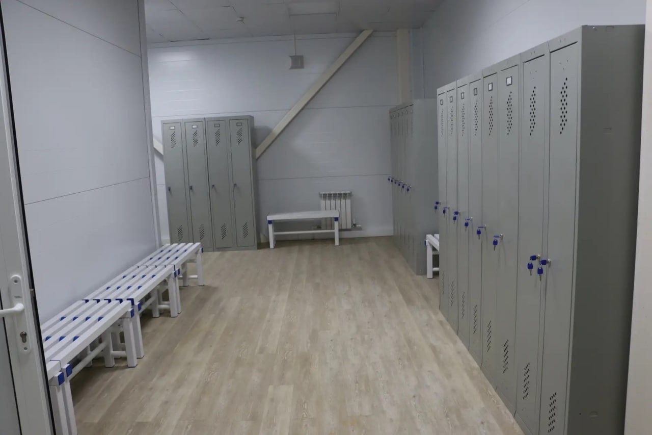 В Керчи проверили ход строительства модульного бассейна В Керчи проверили ход строительства модульного бассейна