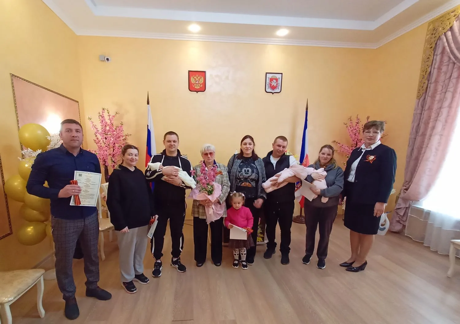Специалисты Департамента ЗАГС Минюста Крыма поделились деталями регистрации рождений за минувшую неделю Специалисты Департамента ЗАГС Минюста Крыма поделились деталями регистрации рождений за минувшую неделю