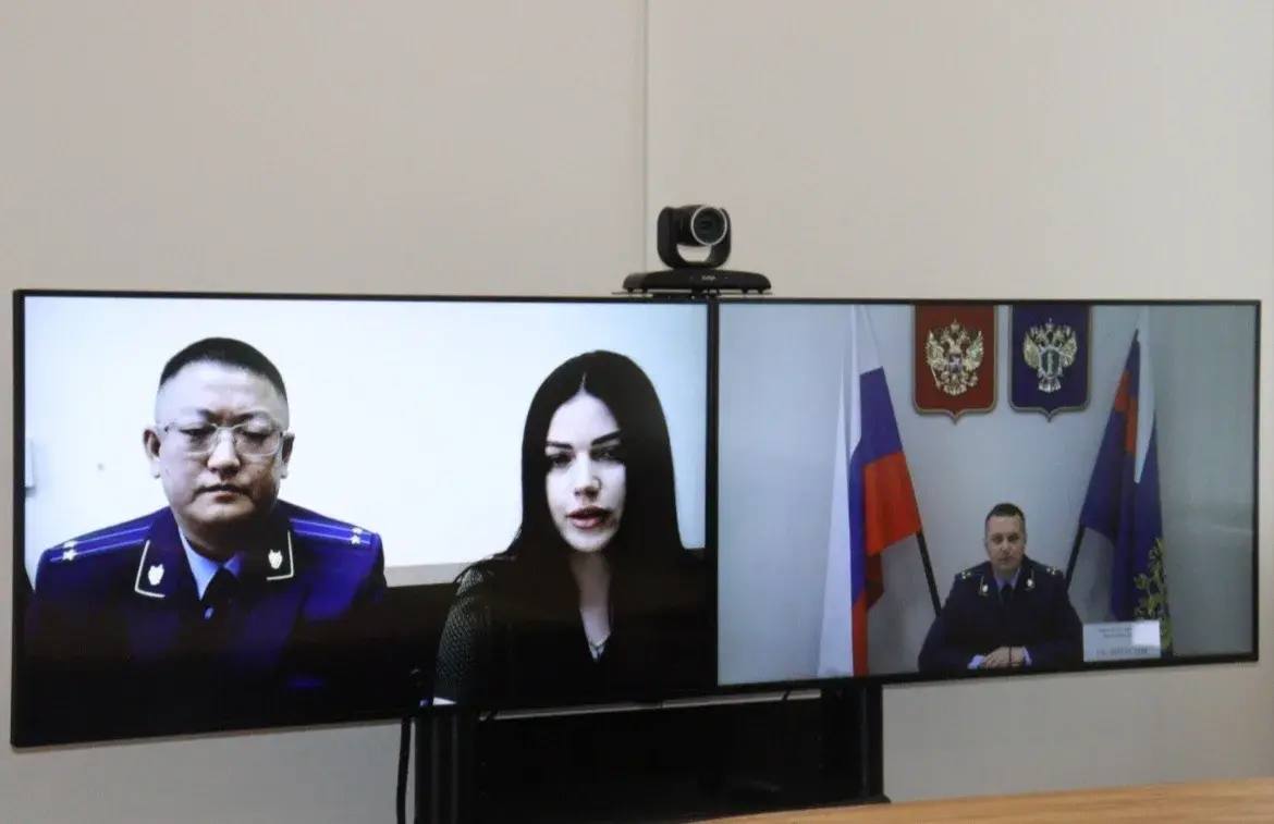 Заместитель прокурора Республики Крым Леонид Селивёрстов провел прием жителей города Армянска, Нижнегорского и Красноперекопского районов Заместитель прокурора Республики Крым Леонид Селивёрстов провел прием жителей города Армянска, Нижнегорского и Красноперекопского районов