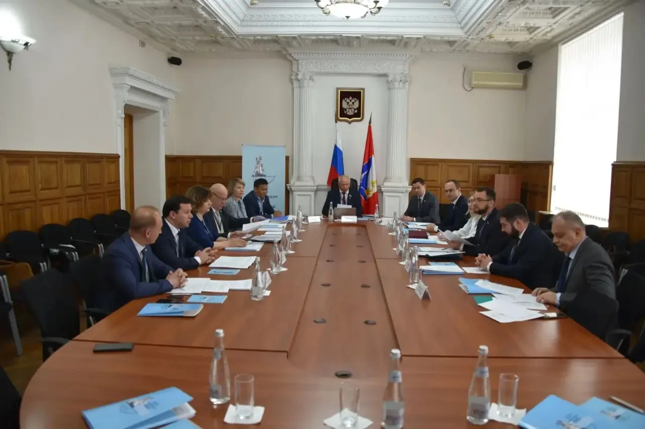Комитет ЮРПА по законодательству, государственному строительству и местному самоуправлению поддержал инициативы крымского парламента, представленные председателем Комитета ГС РК по законодательству Сергеем Трофимовым: