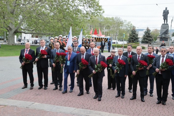 XLIV Конференция Южно-Российской Парламентской Ассоциации завершила работу XLIV Конференция Южно-Российской Парламентской Ассоциации завершила работу