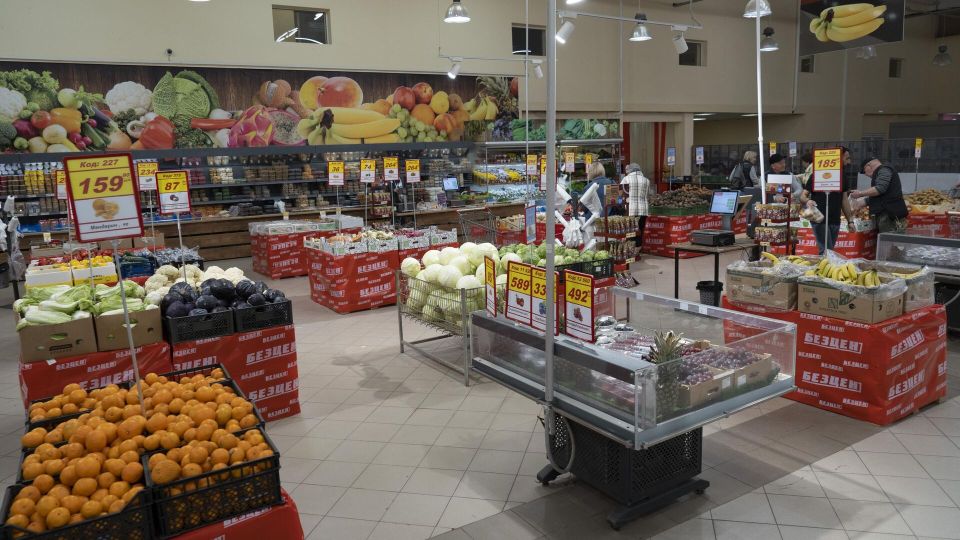 Продуктовая корзина: что дешевеет и дорожает в Севастополе