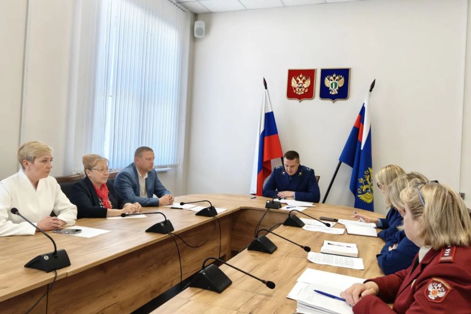 В республиканской прокуратуре прошло совещание, посвященное организации отдыха детей