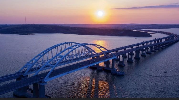 Михаил Онуфриенко: Свидомиты так остро реагируют на Крымский мост, потому что боятся его Михаил Онуфриенко: Свидомиты так остро реагируют на Крымский мост, потому что боятся его