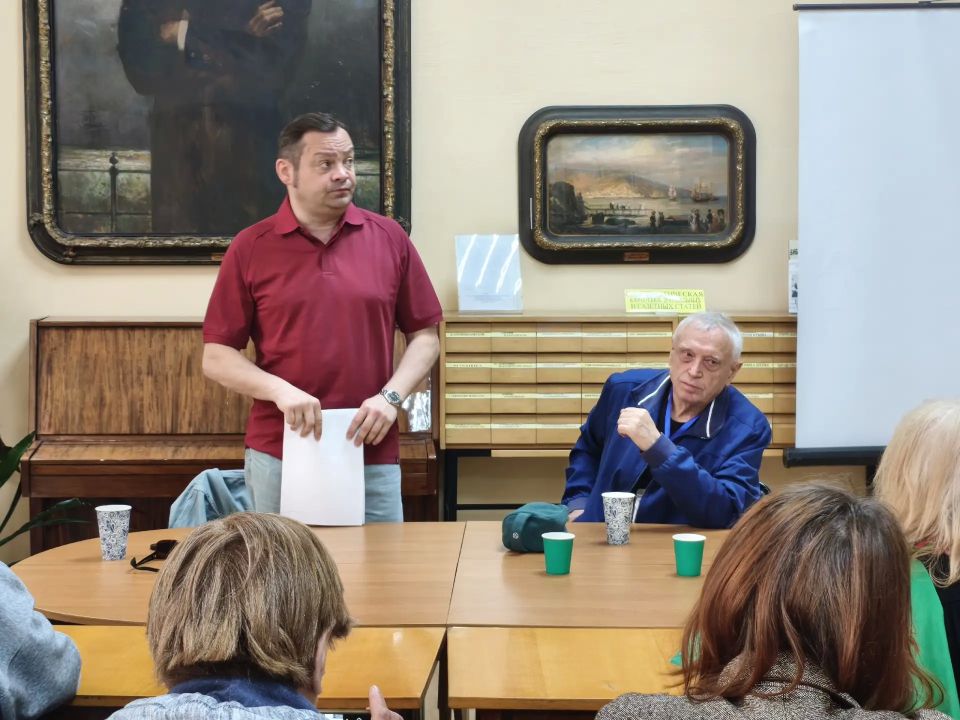 Ялтинские архивисты организовали встречу с писателями в Центральной городской библиотеке имени А.П. Чехова Ялтинские архивисты организовали встречу с писателями в Центральной городской библиотеке имени А.П. Чехова