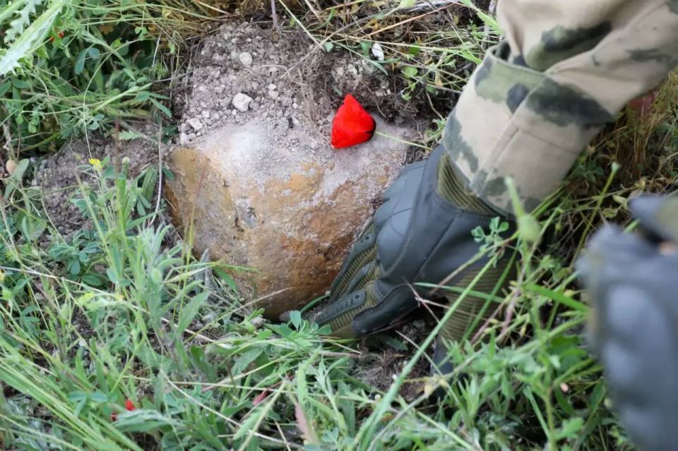 Снаряды времен Великой Отечественной войны идентифицировали росгвардейцы в Севастополе Снаряды времен Великой Отечественной войны идентифицировали росгвардейцы в Севастополе