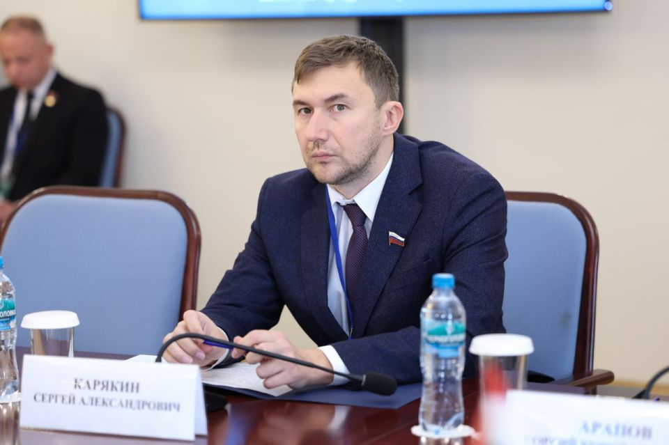Сенаторы Российской Федерации приняли участие в работе постоянных комиссий МПА СНГ и заседании Молодежной межпарламентской ассамблеи Сенаторы Российской Федерации приняли участие в работе постоянных комиссий МПА СНГ и заседании Молодежной межпарламентской ассамблеи