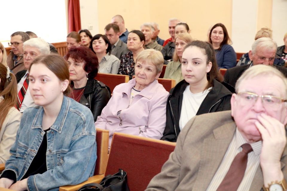 Юрий Нестеренко: 95 лет насчитывает славная история Ордена Трудового Красного Знамени Медицинского института им. С.И. Георгиевского. Здесь учились те, кто спасал жизни на фронтах Великой Отечественной войны, восстанавливал... Юрий Нестеренко: 95 лет насчитывает славная история Ордена Трудового Красного Знамени Медицинского института им. С.И. Георгиевского. Здесь учились те, кто спасал жизни на фронтах Великой Отечественной войны, восстанавливал...