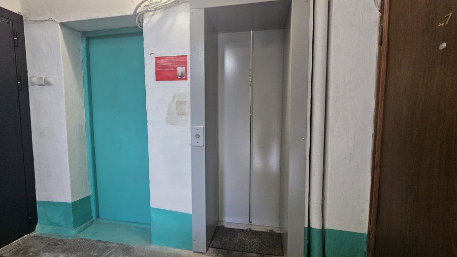В домах города меняют лифтовое оборудование В домах города меняют лифтовое оборудование