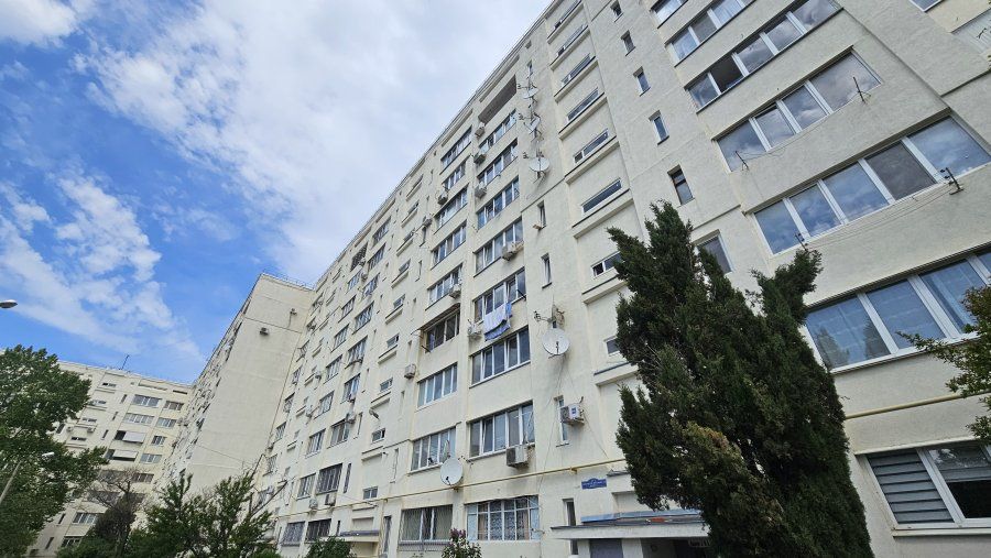 В домах города меняют лифтовое оборудование В домах города меняют лифтовое оборудование