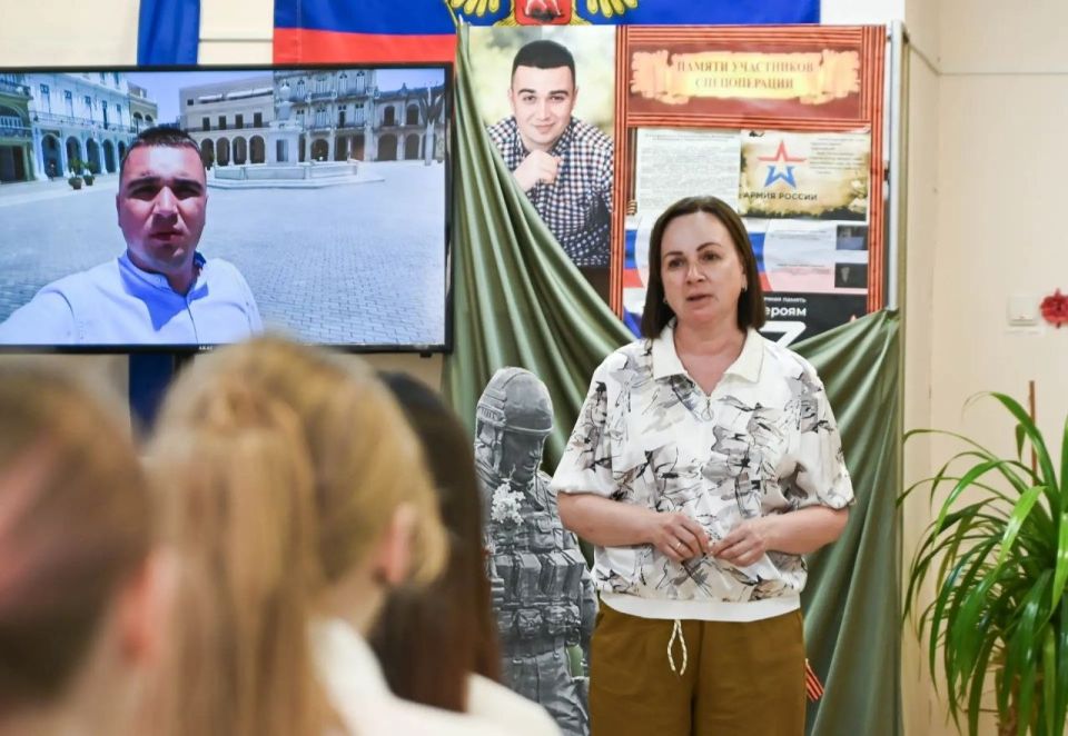 21 мая в ЦГДБ им. А. Гайдара прошло памятное мероприятие, посвящённое военному корреспонденту «Известий» Александру Федорчаку, погибшему в зоне специальной военной операции 21 мая в ЦГДБ им. А. Гайдара прошло памятное мероприятие, посвящённое военному корреспонденту «Известий» Александру Федорчаку, погибшему в зоне специальной военной операции