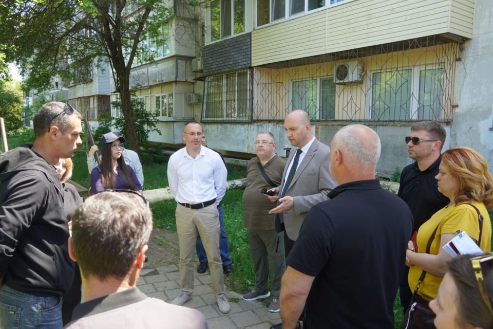 Иван Кошель: Провел встречу с жителями дома №22 по ул. Буденного по вопросу подтопления подвала Иван Кошель: Провел встречу с жителями дома №22 по ул. Буденного по вопросу подтопления подвала