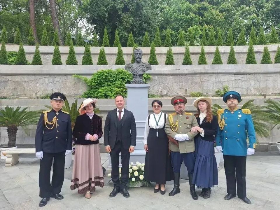 Ливадия: 165 лет императорского наследия Ливадия: 165 лет императорского наследия