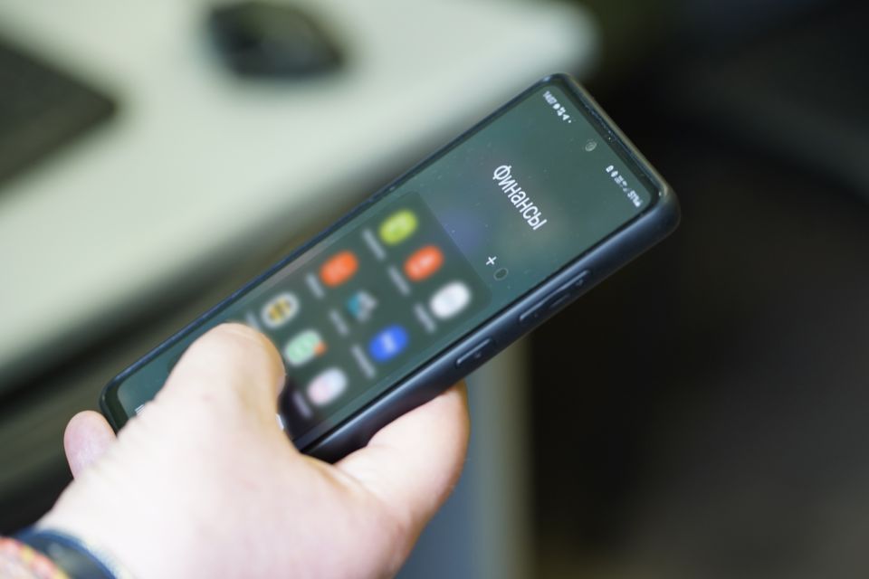 За помощь аферистам в хищении 17 млн рублей у семи жителей Крыма задержаны два курьера из Петербурга