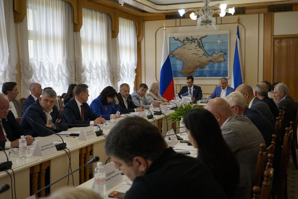 Социально-экономическое развитие Республики Крым обсудили на Экономическом совете