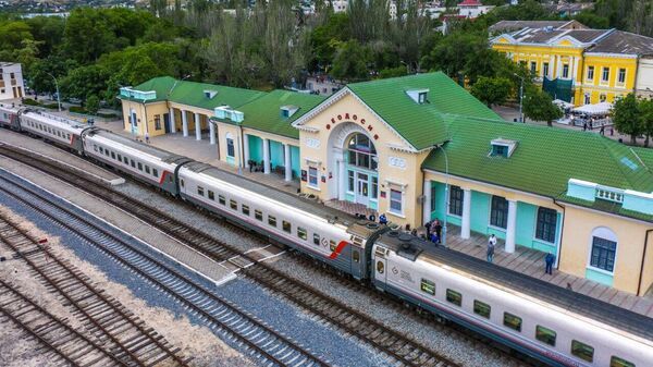 "Театральный поезд" из Севастополя выдвинется в Москву через Крым
