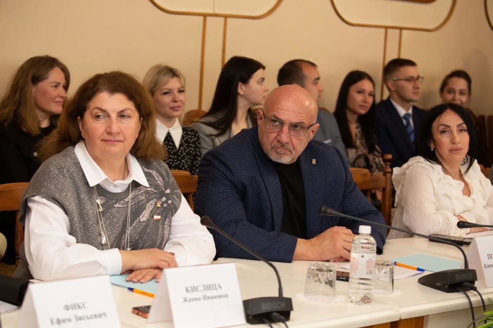 Профильный Комитет одобрил законопроект, внесённый Главой Республики Крым Сергеем Аксёновым, о присвоении городу Евпатория почётного звания Республики Крым «Населённый пункт воинской доблести» Профильный Комитет одобрил законопроект, внесённый Главой Республики Крым Сергеем Аксёновым, о присвоении городу Евпатория почётного звания Республики Крым «Населённый пункт воинской доблести»