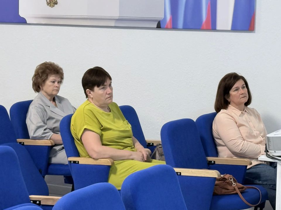 Антон Кравец: Провел аппаратное совещание с руководителями структурных подразделений администрации района Антон Кравец: Провел аппаратное совещание с руководителями структурных подразделений администрации района