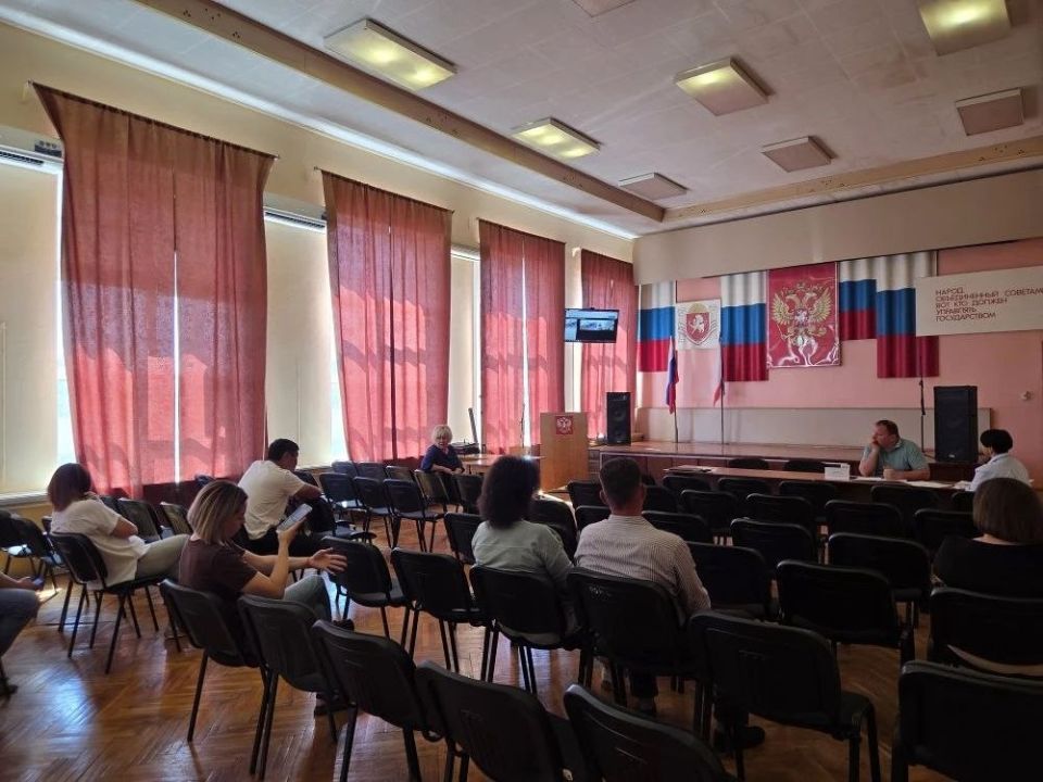 Денис Олейник: Сегодня провёл заседание рабочей группы по противодействию нелегальной занятости Денис Олейник: Сегодня провёл заседание рабочей группы по противодействию нелегальной занятости