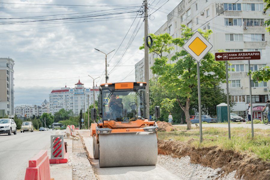 Перекресток улиц Адмирала Фадеева и Парковой готов на 70% Перекресток улиц Адмирала Фадеева и Парковой готов на 70%
