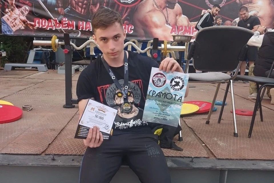 «Операцию отменили, поеду домой!»: пострадавшего в Севастополе школьника выписывают после лечения в Москве