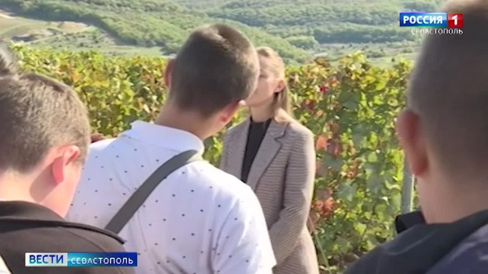 Уникальную программу допобразования освоили почти 100 школьников в Севастополе
