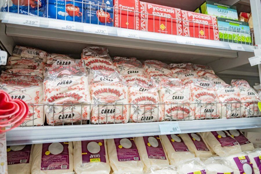 Продуктов на складах достаточно, их хватит до полутора месяцев Продуктов на складах достаточно, их хватит до полутора месяцев