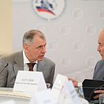 Заседание Ливадийского клуба прошло в рамках международного фестиваля "Великое русское слово" Заседание Ливадийского клуба прошло в рамках международного фестиваля "Великое русское слово"