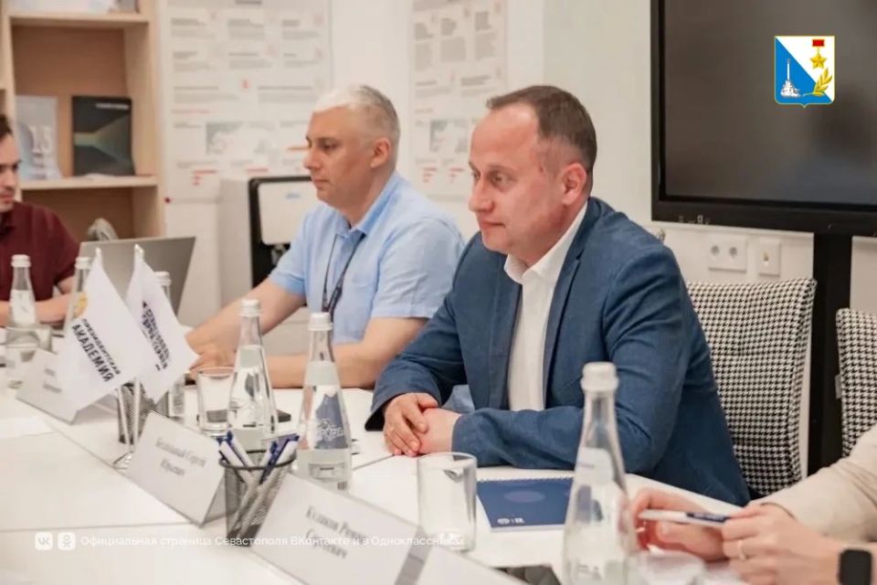 Участники программы «Севастополь — город героев» успешно сдали экзамены Участники программы «Севастополь — город героев» успешно сдали экзамены