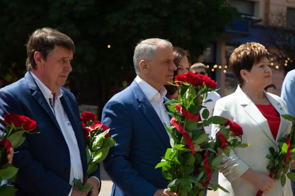 Владимир Константинов: В рамках XIX Международного фестиваля «Великое русское слово» встретился с крымской молодёжью Владимир Константинов: В рамках XIX Международного фестиваля «Великое русское слово» встретился с крымской молодёжью