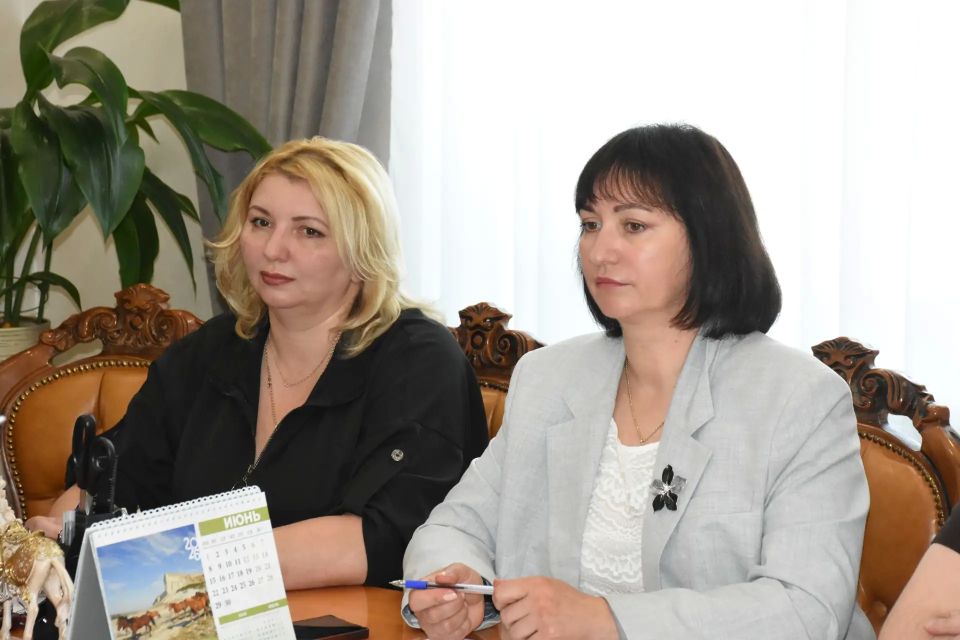Лариса Кулинич провела прием граждан Лариса Кулинич провела прием граждан