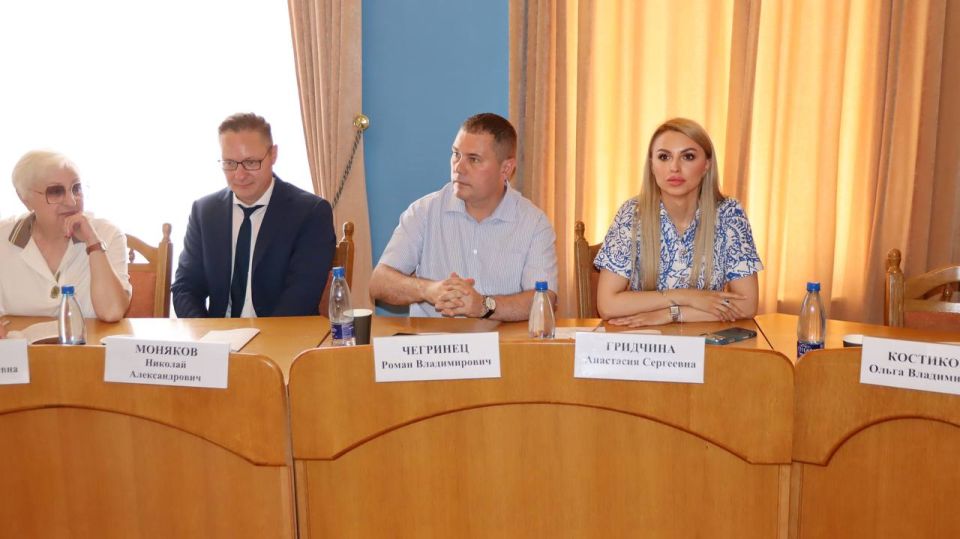 Анастасия Гридчина: Сегодня Комитет по народной дипломатии и межрегиональным связям Государственного Совета Республики Крым совместно с Крымским федеральным университетом провёл международный круглый стол на тему:... Анастасия Гридчина: Сегодня Комитет по народной дипломатии и межрегиональным связям Государственного Совета Республики Крым совместно с Крымским федеральным университетом провёл международный круглый стол на тему:...