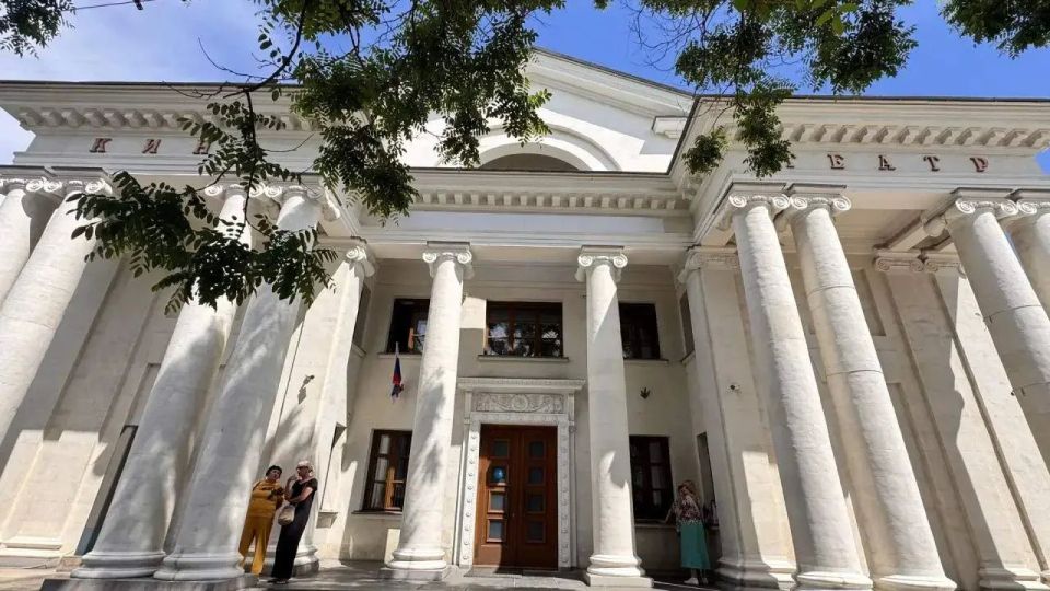 Кинотеатр "Украина" в Севастополе поменяет свое название после атаки ВСУ на музей-панораму