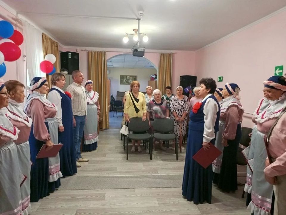 В ГБУ РК «ЦСО Раздольненского района» состоялось торжественное мероприятие ко Дню России В ГБУ РК «ЦСО Раздольненского района» состоялось торжественное мероприятие ко Дню России