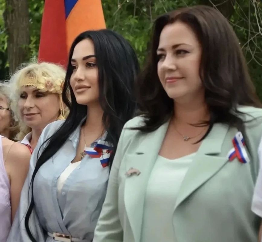 В Феодосии состоялось открытие Ассоциации национально-культурных объединений В Феодосии состоялось открытие Ассоциации национально-культурных объединений