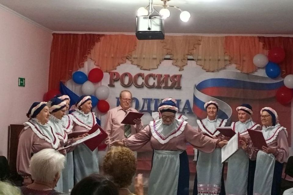 В ГБУ РК «ЦСО Раздольненского района» состоялось торжественное мероприятие ко Дню России