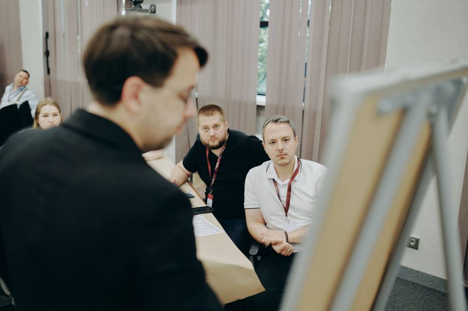 Алексей Зинченко: На протяжении недели принимал участие в первом модуле программы «Проводники смыслов. Школа молодёжной политики» Алексей Зинченко: На протяжении недели принимал участие в первом модуле программы «Проводники смыслов. Школа молодёжной политики»