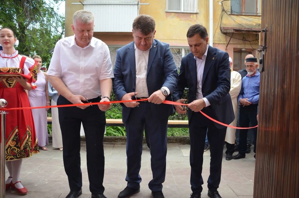 В Феодосии открылся Центр Ассоциации национально-культурных объединений В Феодосии открылся Центр Ассоциации национально-культурных объединений