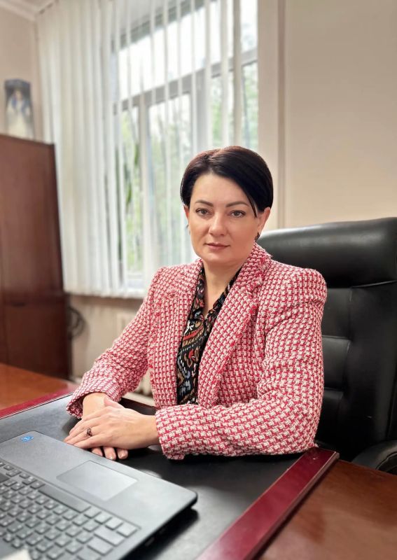 Сегодня поздравления с днём рождения принимает глава Почтовского сельского поселения Лариса Буланихина — человек, чьё неравнодушие и преданность делу служат надёжной опорой для всех жителей