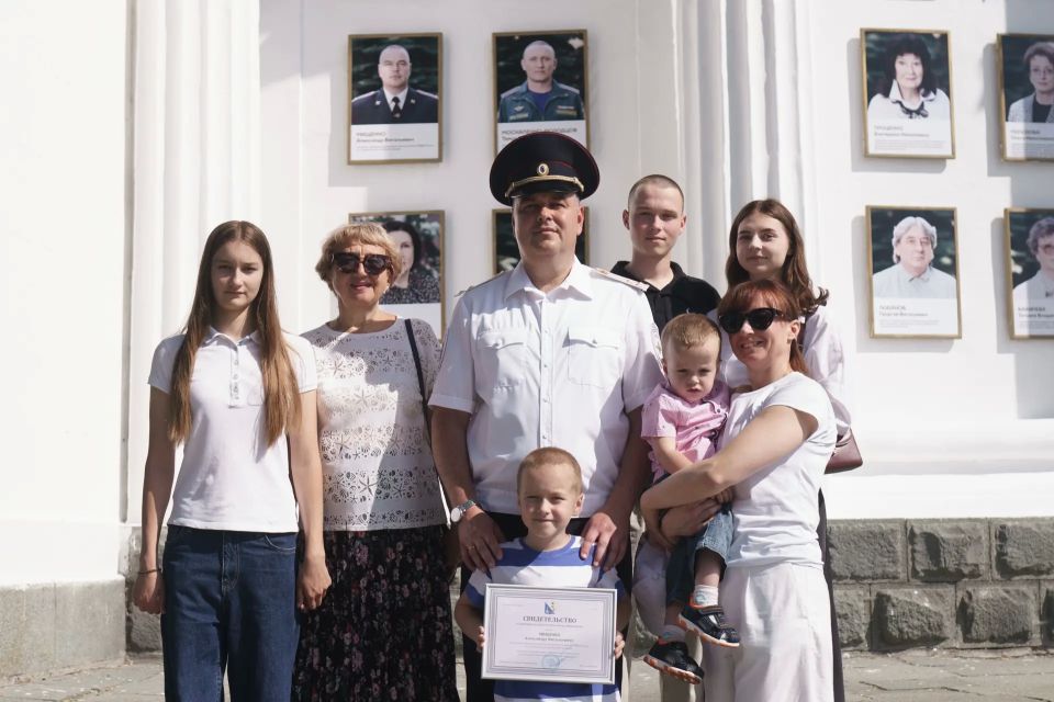 Михаил Развожаев: День города — это прежде всего повод сказать спасибо тем, на ком держится наш Севастополь Михаил Развожаев: День города — это прежде всего повод сказать спасибо тем, на ком держится наш Севастополь