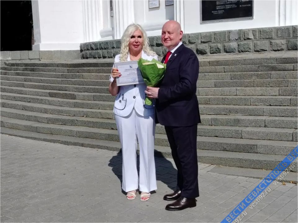 В Севастополе торжественно открыли обновленную Доску почета В Севастополе торжественно открыли обновленную Доску почета