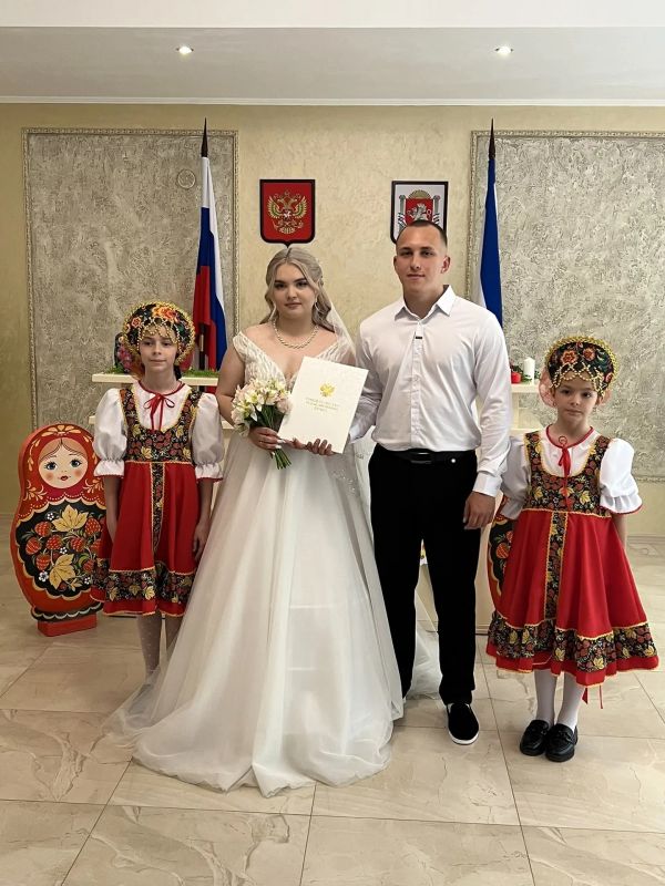 В Минюсте Крыма назвали открытие свадебного сезона грандиозным событием В Минюсте Крыма назвали открытие свадебного сезона грандиозным событием