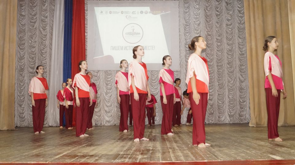 Праздничный концерт в честь Дня России в Советском районе Праздничный концерт в честь Дня России в Советском районе