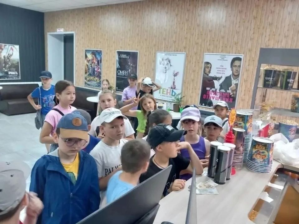 Антон Кравец: Летние каникулы в Нижнегорском районе проходят ярко, интересно и с пользой для здоровья! Антон Кравец: Летние каникулы в Нижнегорском районе проходят ярко, интересно и с пользой для здоровья!