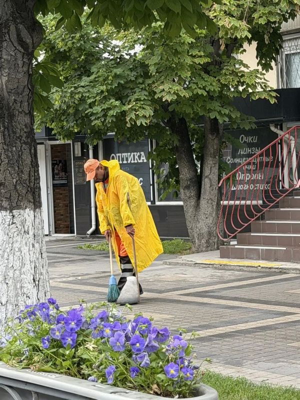 В Симферополе - чистота и порядок! В Симферополе - чистота и порядок!