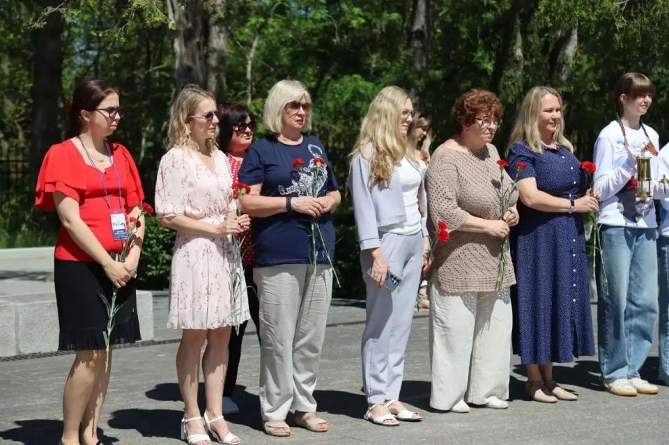 На «Сапун-горе» состоялась церемония взятия частицы Вечного огня в рамках всероссийской акции «Путь Победы» На «Сапун-горе» состоялась церемония взятия частицы Вечного огня в рамках всероссийской акции «Путь Победы»